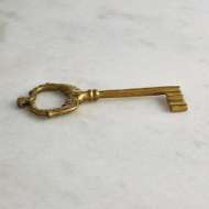 Picture of DOUBLE DOLPHIN KEY-BRASS