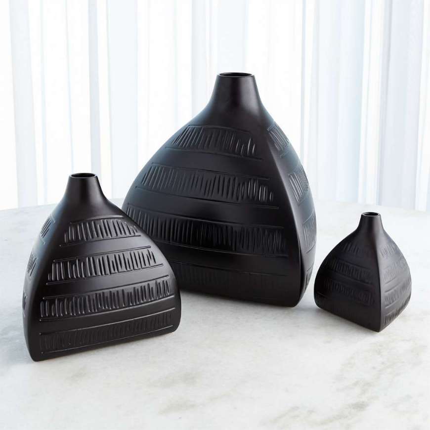 Picture of GLAZED VASE-MATTE BLACK