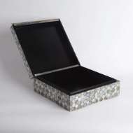 Picture of MOTHER OF PEARL BOX