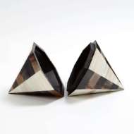 Picture of TRIANGLE CONE BOX-BROWN HORN/WHITE BONE