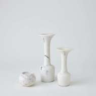 Picture of CALYX CANDLE HOLDER-WHITE