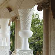 Picture of GRANDE URN-DIAMOND-MATTE WHITE