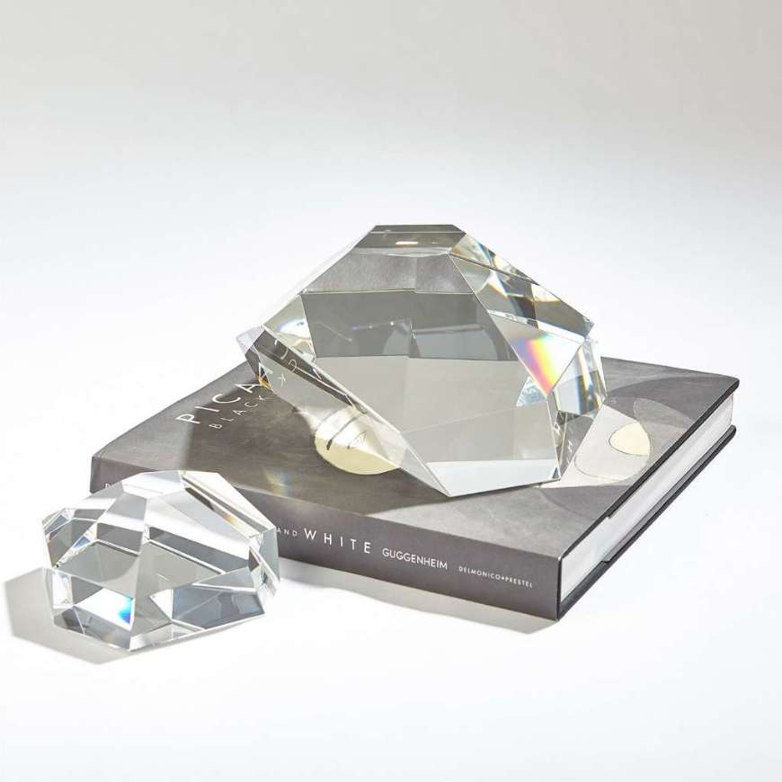 Picture of CRYSTAL PAPER WEIGHT-CLEAR