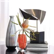 Picture of TRIANGULAR BUBBLED VASE-ORANGE