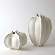 Picture of STAR FRUIT VASES