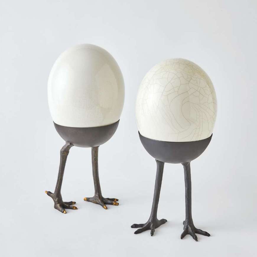 Picture of OSTRICH EGG ON LEGS