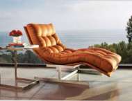 Picture of 323 HUG CHAISE