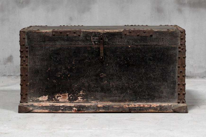 Picture of ANTIQUE TRUNK