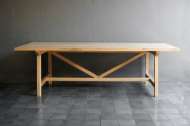 Picture of FARM TABLE IN OAK WITH NO CENTER LEG