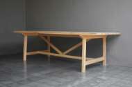 Picture of FARM TABLE IN OAK WITH NO CENTER LEG