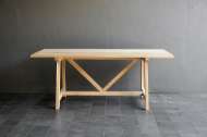 Picture of FARM TABLE IN OAK WITH NO CENTER LEG