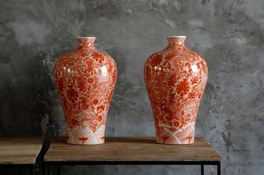 Picture of HAND PAINTED REEDITION VASES