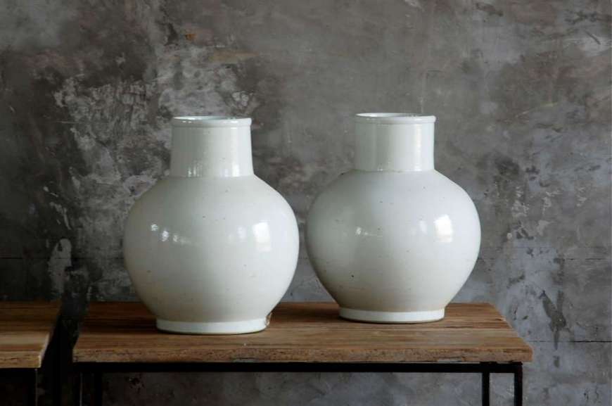 Picture of RUSTIC WHITE VASE